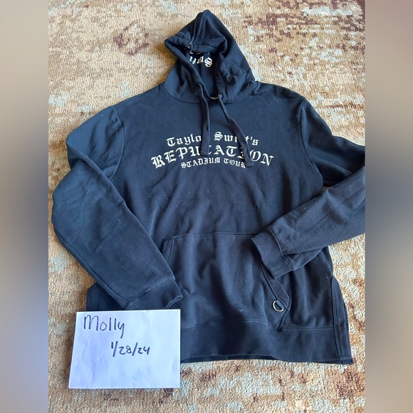 Taylor Swift Tops - Taylor Swift Reputation Tour Zip Hoodie EUC
